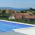 Ξενοδοχείο με διαμερίσματα Onzamar Sanxenxo