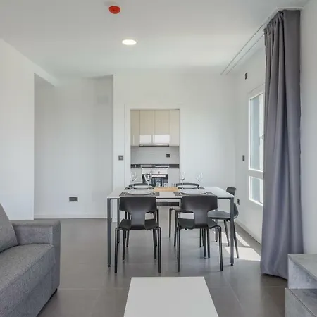 Onzamar Apartment *